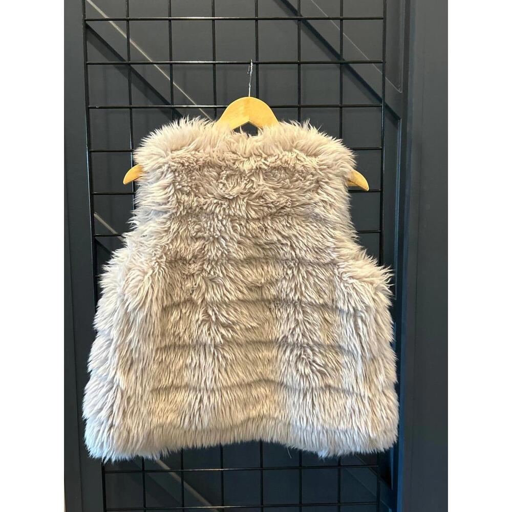 Love Tree Womens Faux Fur Vest Size Small Grey Sleeveless Hippie - Picture 3 of 6